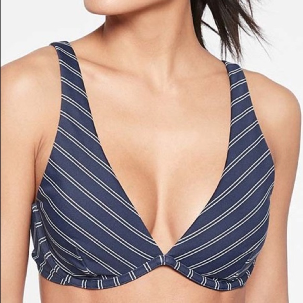 Athleta Piha Plunge Bikini Top